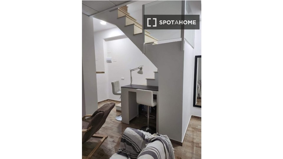 Apartment Alicante, 4 beds, 145m² — photo 19