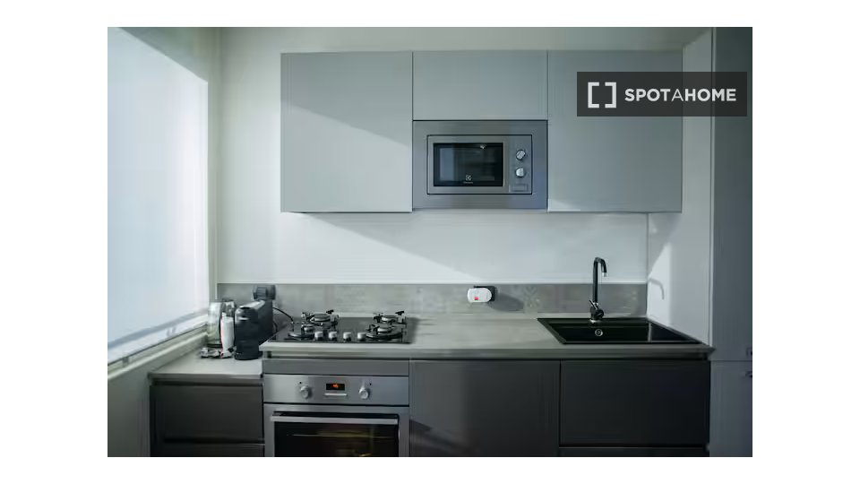 Apartment Milan, 1 bed, 53m² — photo 17