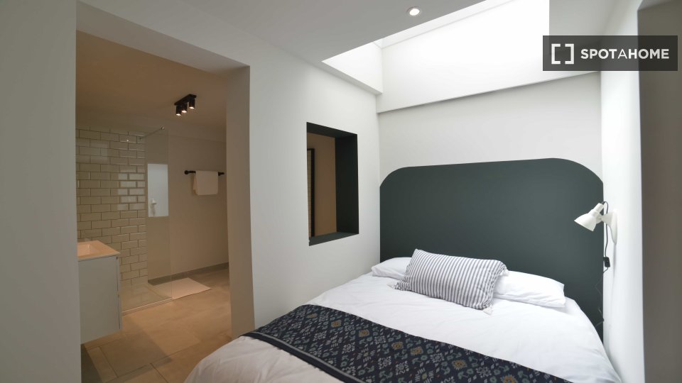 Double room Brussels, 14 beds — photo 7