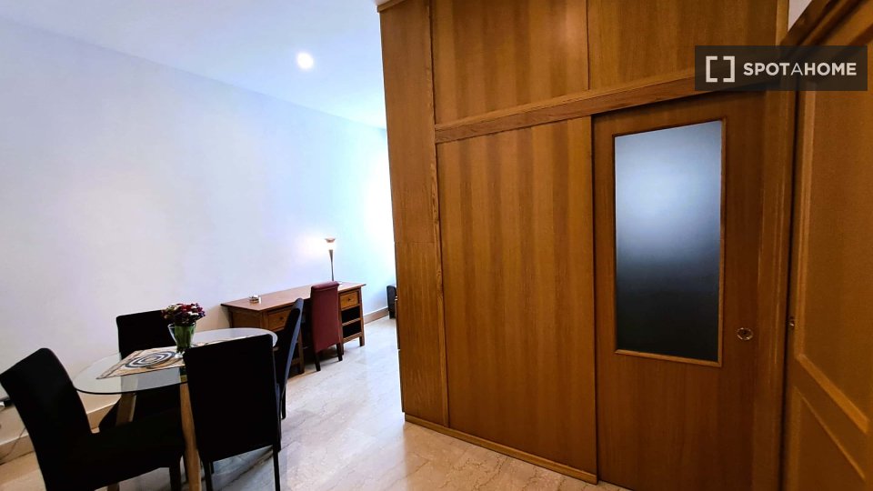 Apartment Rome, 1 bed, 70m² — photo 6