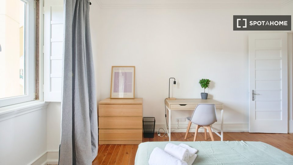 Double room Lisbon, 7 beds — photo 10