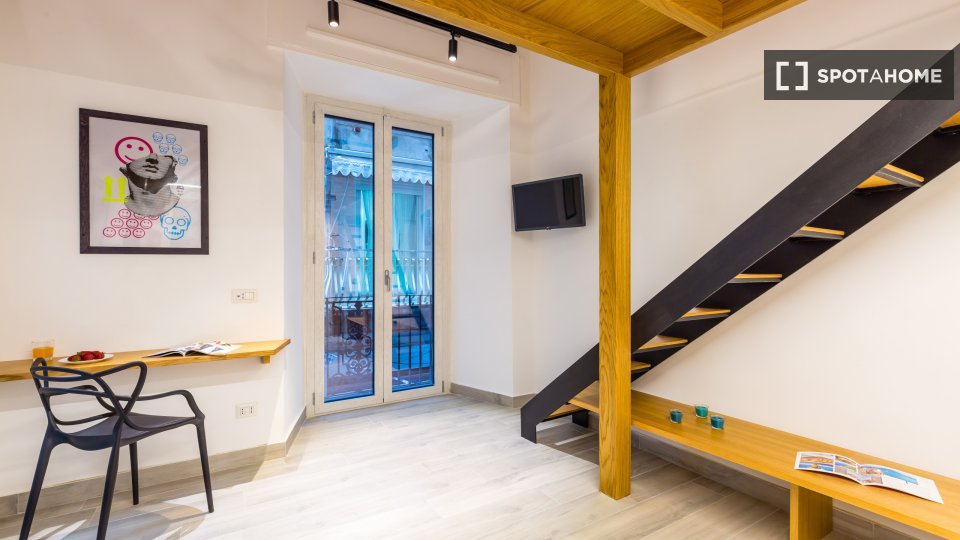 Apartment mono Naples — photo 4