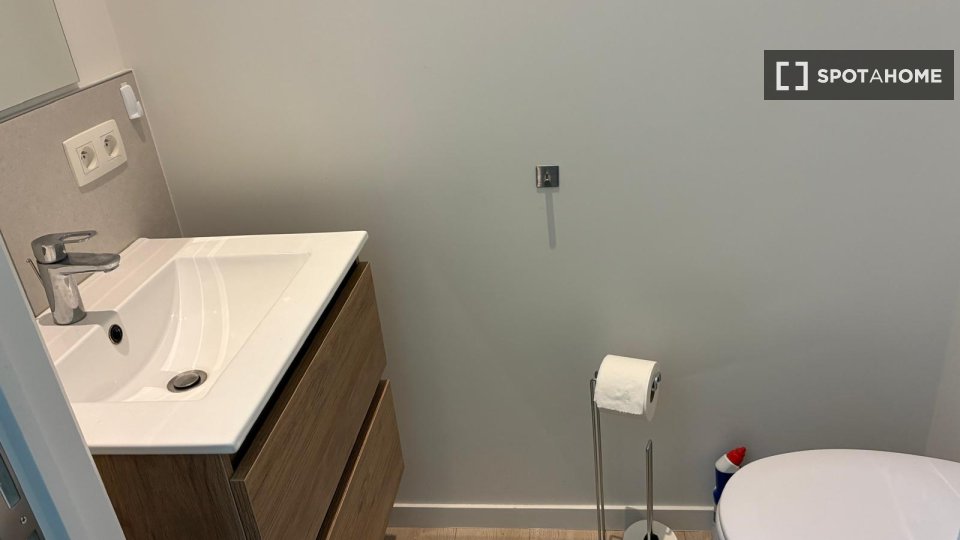 Apartment Brussels, 2 beds, 67m² — photo 24