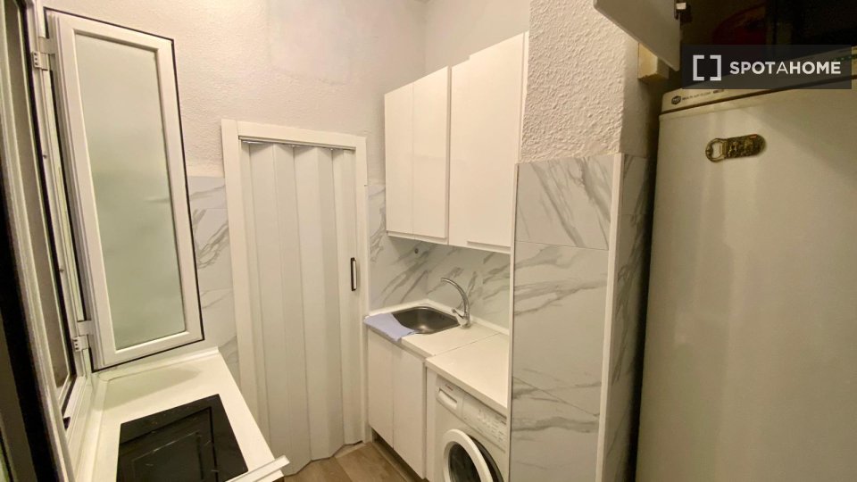 Apartment mono Madrid, 33m² — photo 13