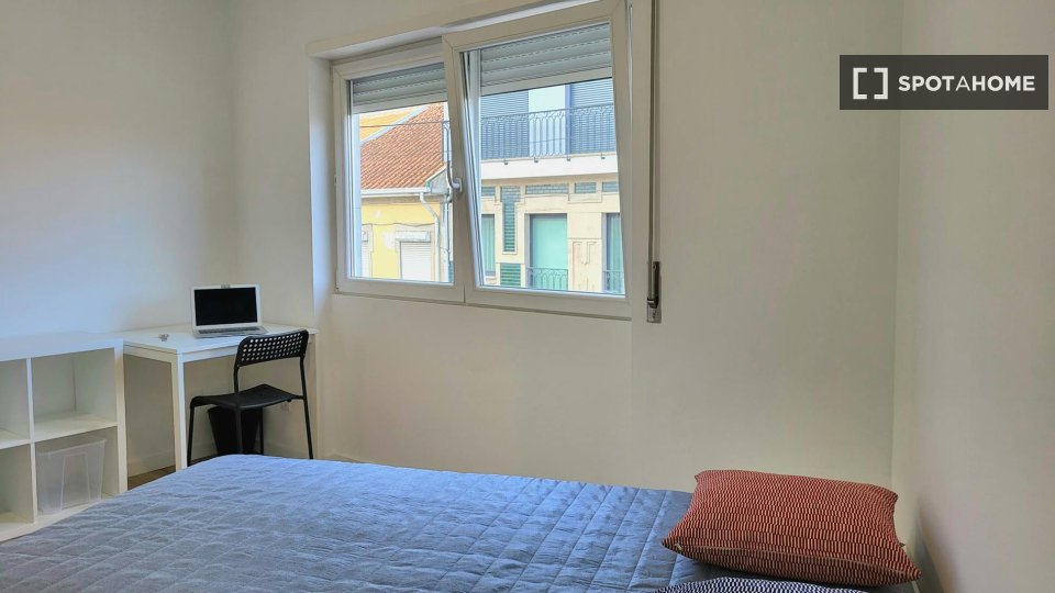 Double room Porto, 4 beds — photo 17