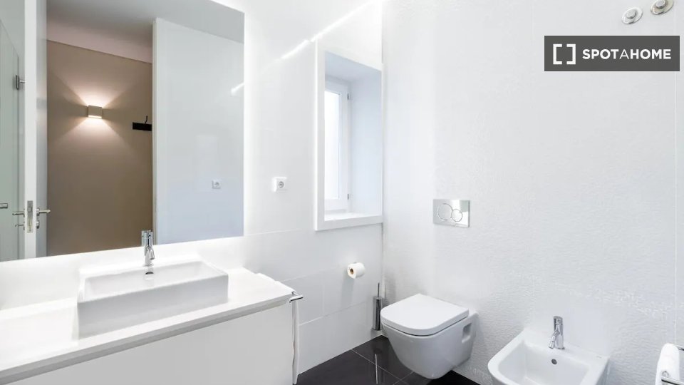 Apartment Porto, 1 bed, 80m² — photo 10