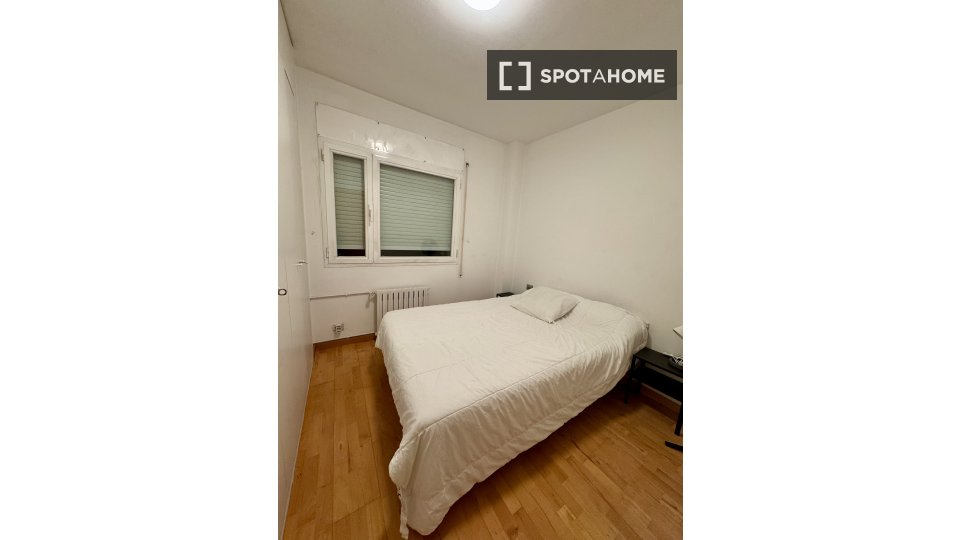 Double room Barcelona, 4 beds, 120m² — photo 6