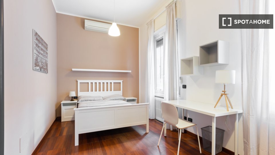Double room Milan, 4 beds, 119m² — photo 1