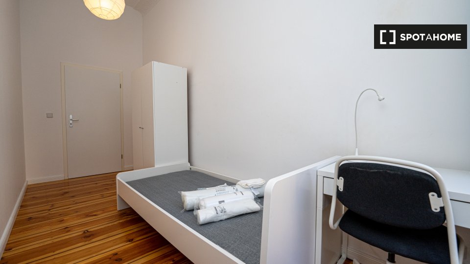Double room Berlin, 4 beds — photo 2