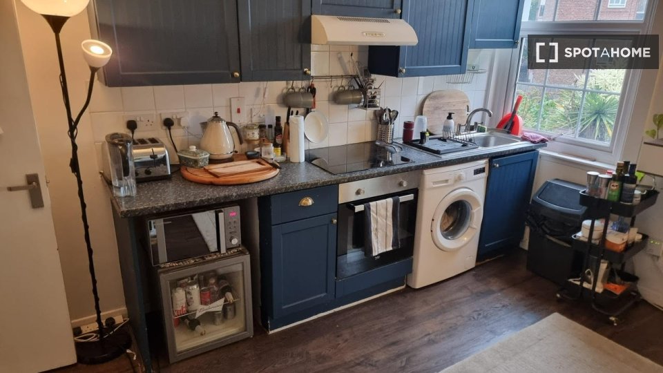 Double room London, 1 bed — photo 2