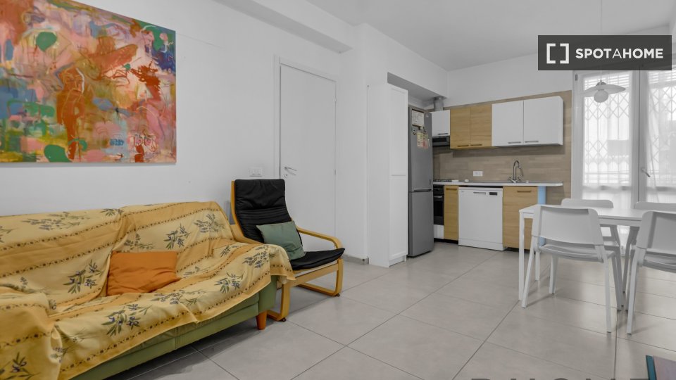 Double room Milan, 1 bed, 90m² — photo 5
