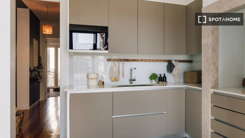 Apartment Lisbon, 2 beds — photo 12