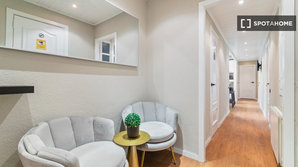 Double room Barcelona, 6 beds, 190m² — photo 18