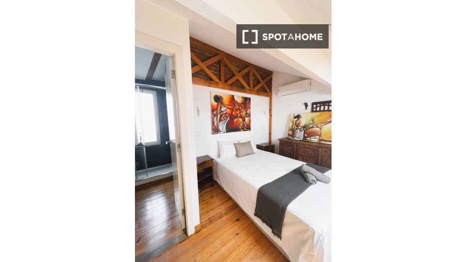 Apartment Lisbon, 2 beds — photo 39