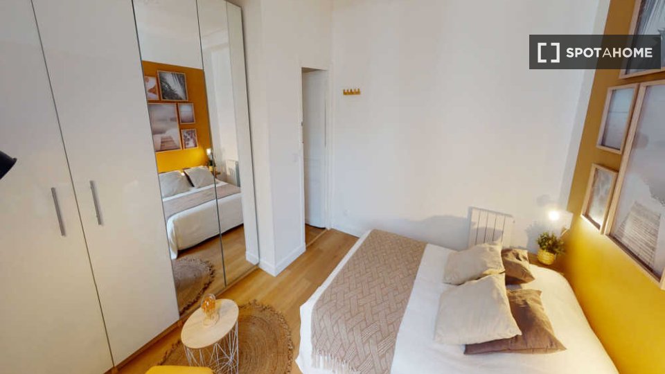 Chambre 8 voyageurs, avec wifi