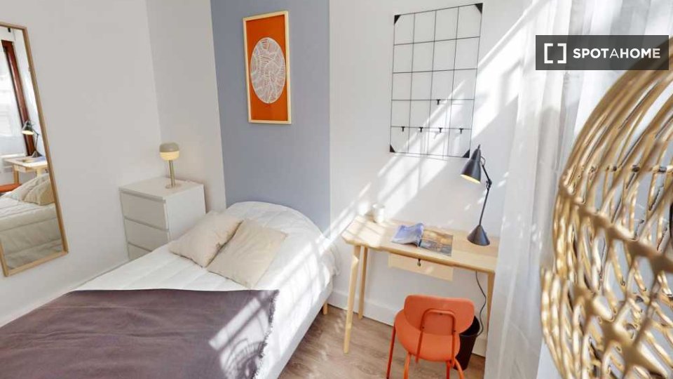 Double room Paris, 5 beds, 90m² — photo 6