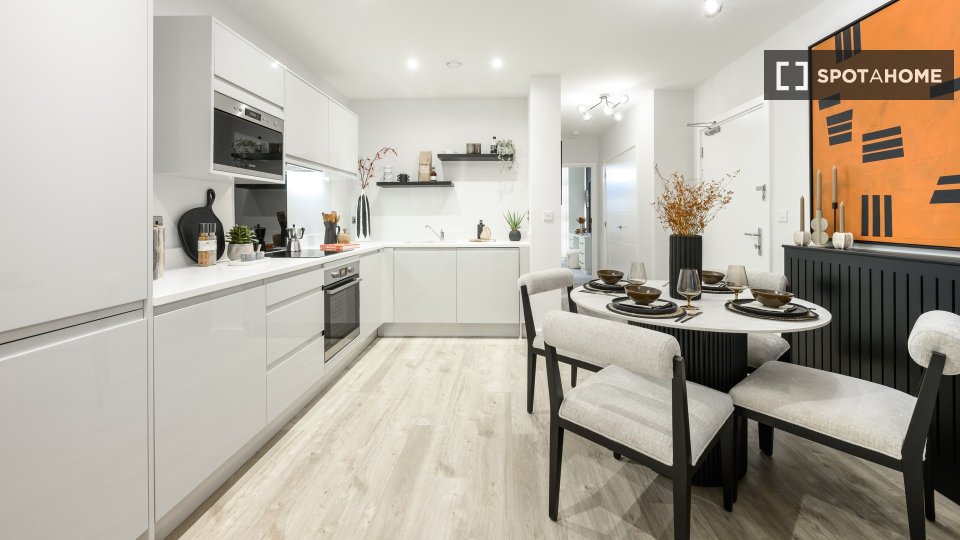 Apartment London, 3 beds, 103m² — photo 15