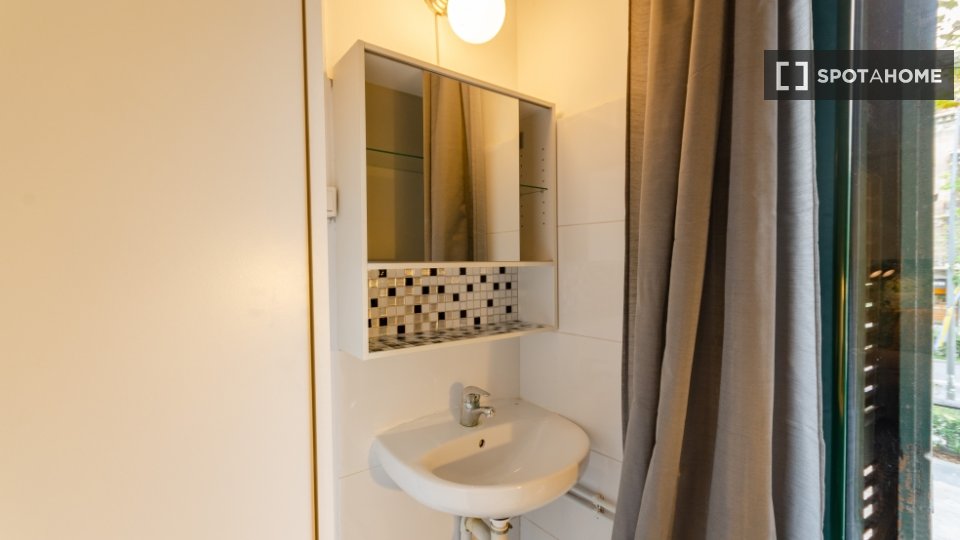 Double room Barcelona, 7 beds, 150m² — photo 16