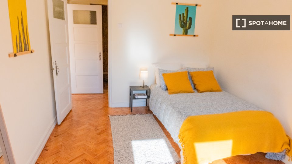 Double room Lisbon, 7 beds — photo 7