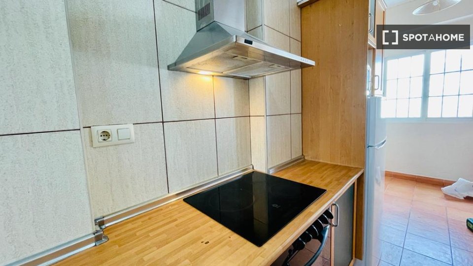 Apartment Valencia, 3 beds, 69m² — photo 12