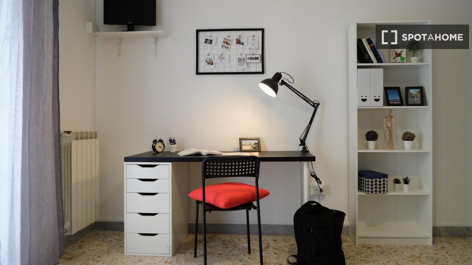 Double room Naples, 4 beds — photo 6