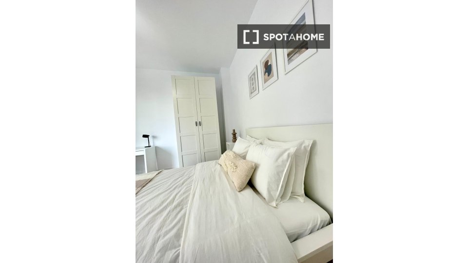 Double room Madrid, 7 beds — photo 15