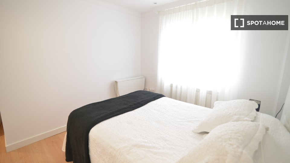 Double room Santander, 3 beds — photo 3