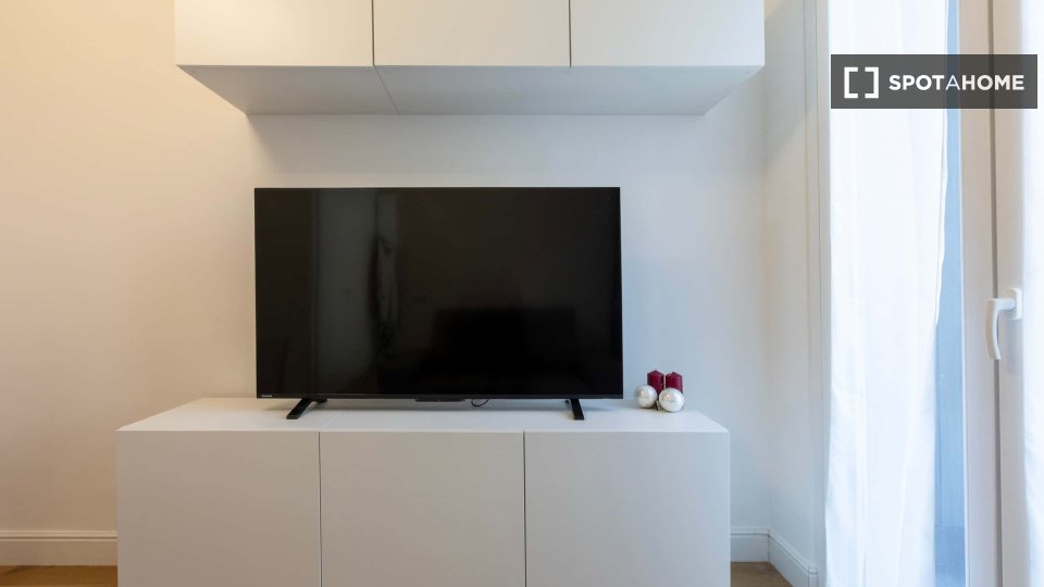 Apartment Milan, 1 bed, 55m² — photo 13
