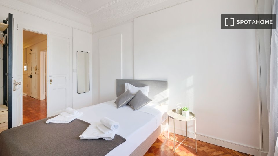 Double room Lisbon, 7 beds — photo 2