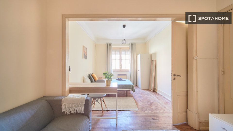 Double room Lisbon, 7 beds — photo 2