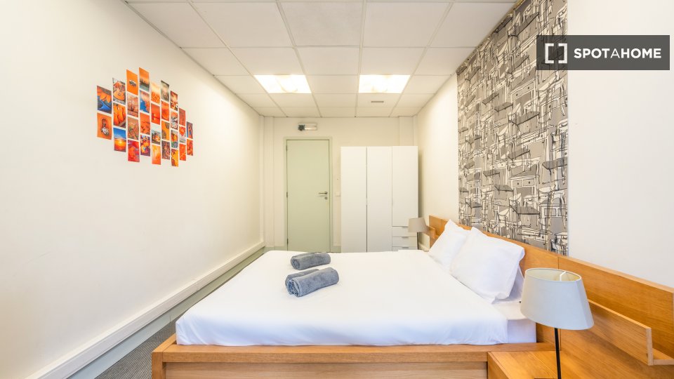 Double room Lisbon, 9 beds, 290m² — photo 6