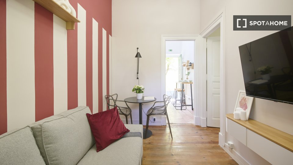 Apartment Lisbon, 2 beds — photo 11