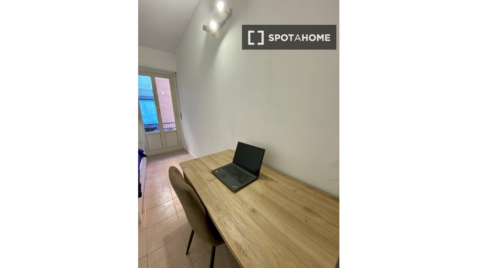 Double room Milan, 5 beds, 120m² — photo 2