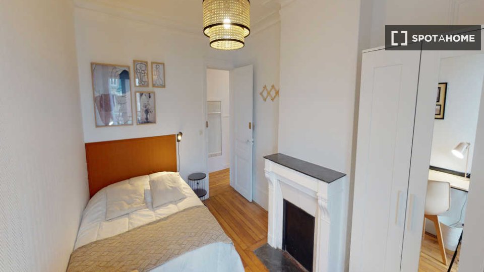 Double room Paris, 9 beds, 150m² — photo 8