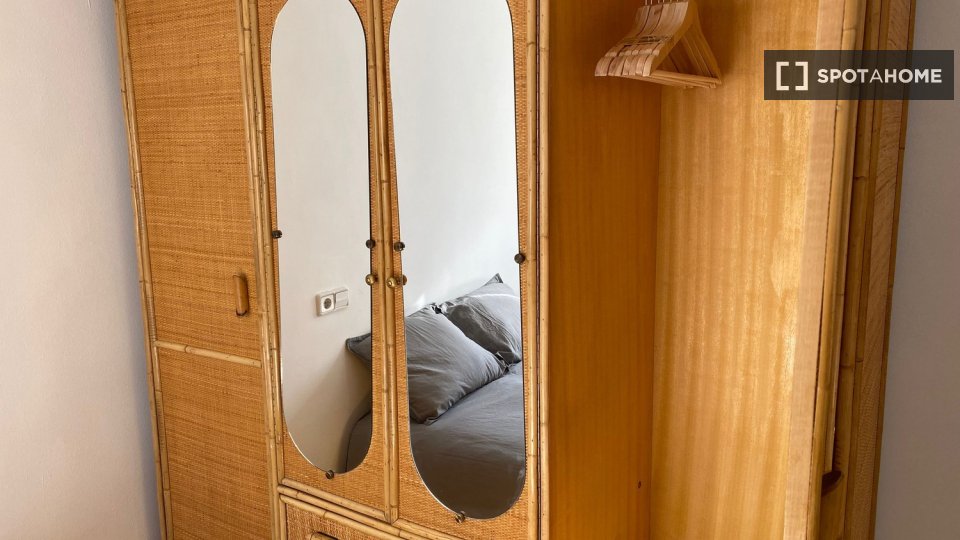 Double room Madrid, 4 beds — photo 18