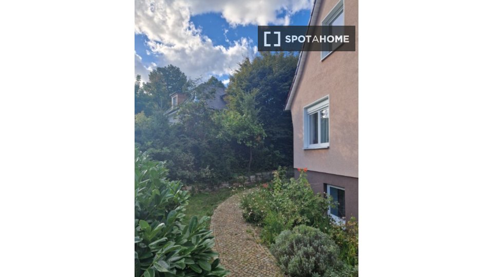 Double room Berlin, 1 bed, 14m² — photo 11