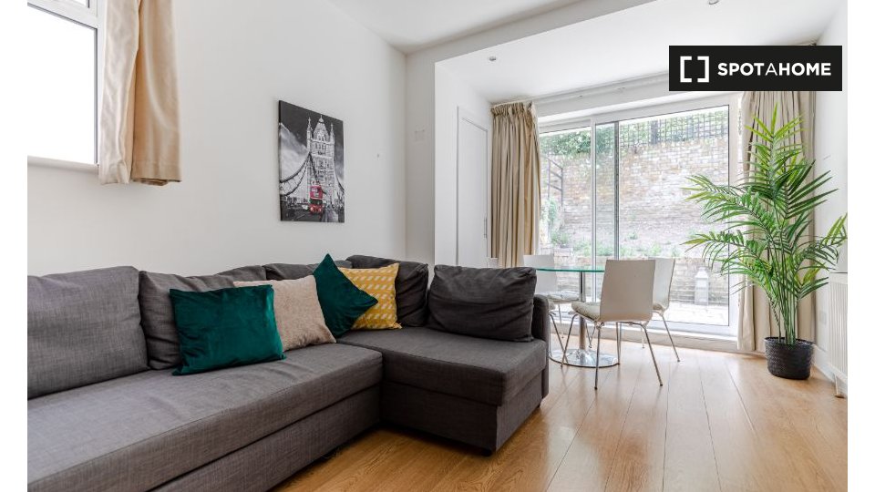 Apartment London, 1 bed, 55m² — photo 1