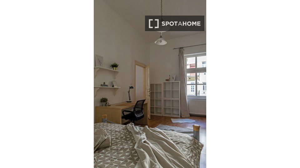 Double room Budapest, 3 beds, 80m² — photo 19