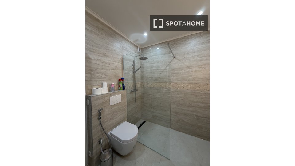 Double room Brussels, 4 beds, 125m² — photo 14