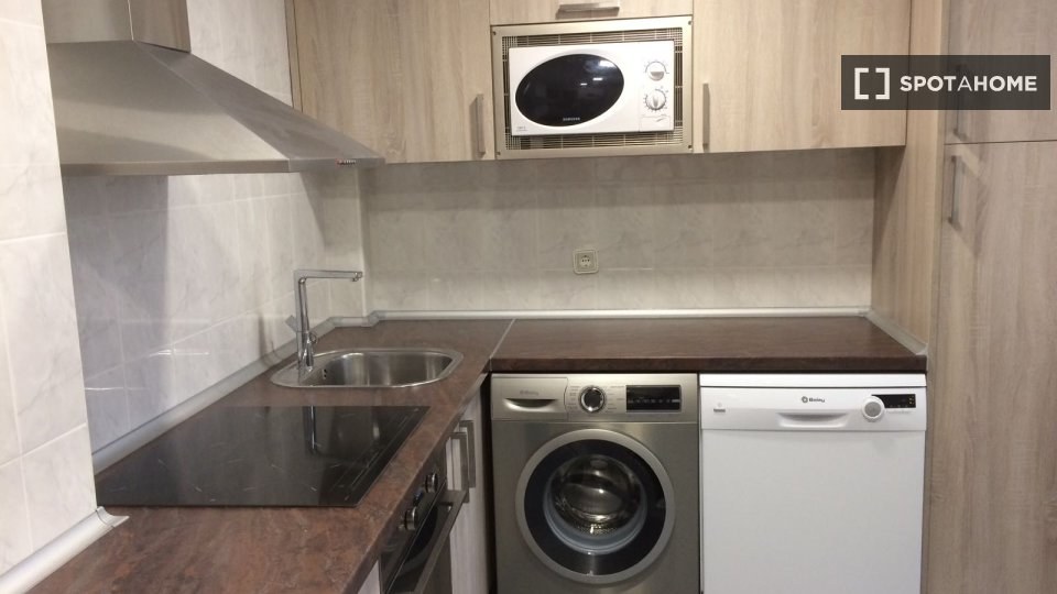 Piso de 3 habitaciones en alquiler en Zaragoza