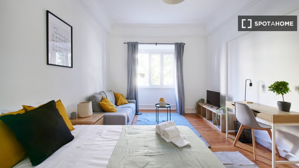 Double room Lisbon, 7 beds — photo 17