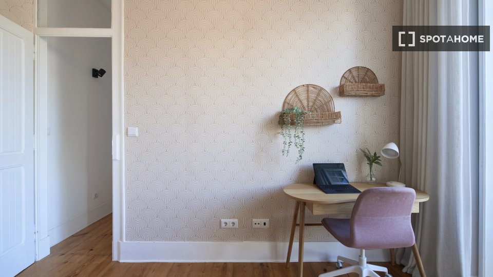 Double room Lisbon, 7 beds — photo 4