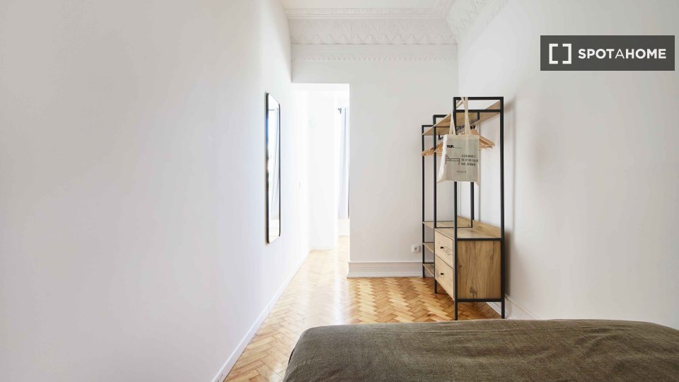 Double room Lisbon, 7 beds — photo 39