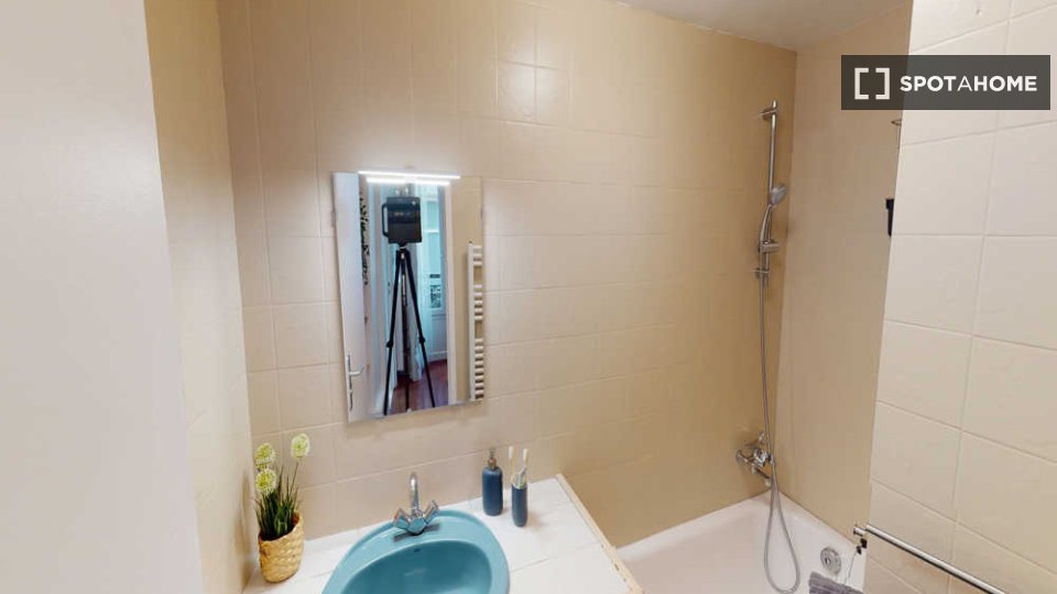 Double room Paris, 4 beds, 90m² — photo 18