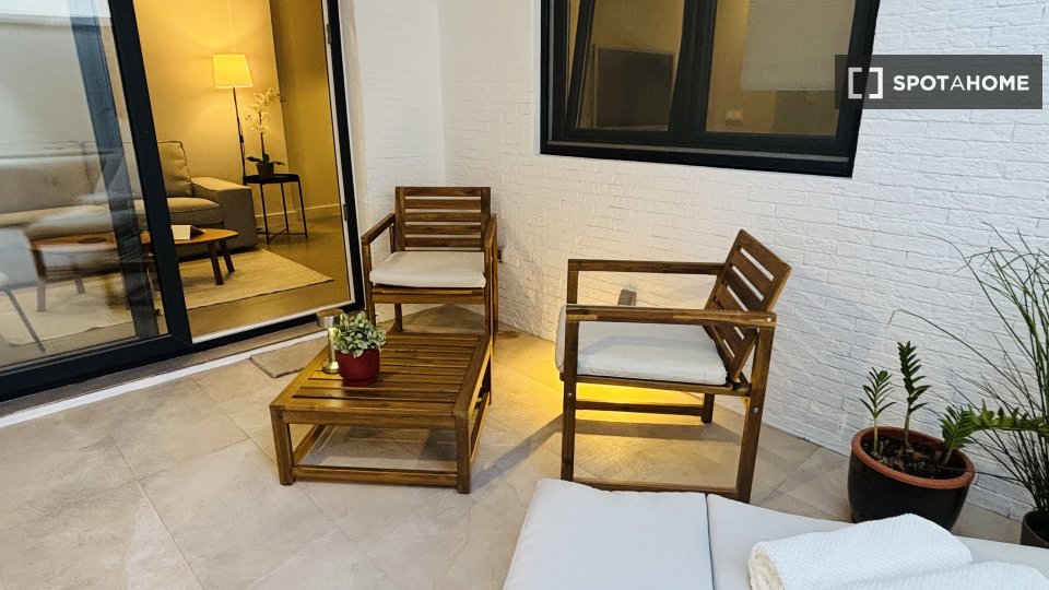 Apartment Las_Palmas_De_Gran_Canaria, 1 bed, 68m² — photo 1
