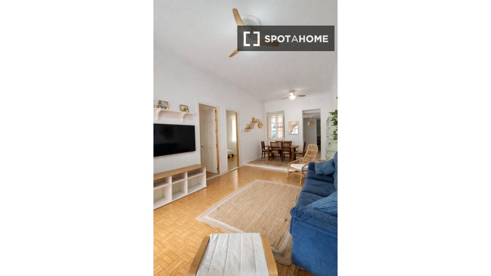 Double room Malaga, 4 beds, 250m² — photo 3