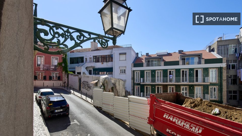 Double room Lisbon, 4 beds — photo 52