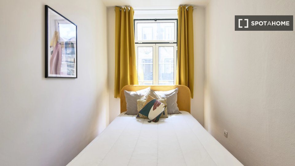 Double room Lisbon, 13 beds — photo 2