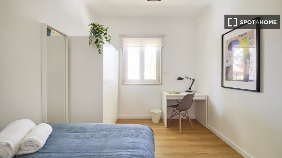 Double room Lisbon, 6 beds, 150m² — photo 19