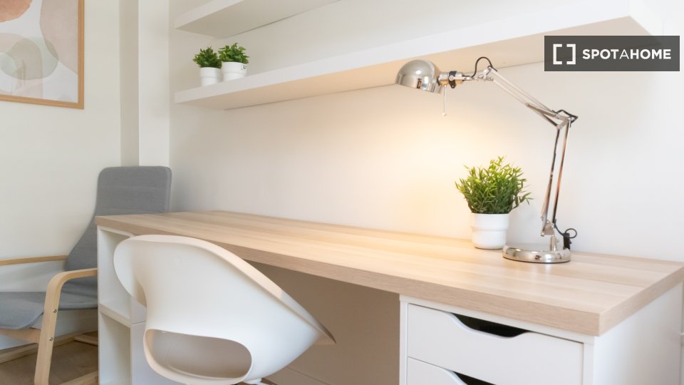Double room Madrid, 6 beds, 200m² — photo 9